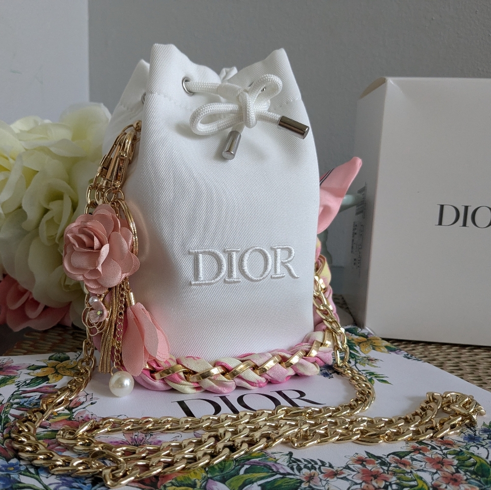 Dior pouch - Picture 1 of 16